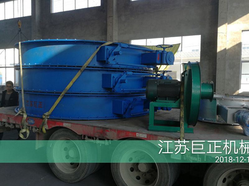 厦门客户订购的挡板门验收合格，发货准备中